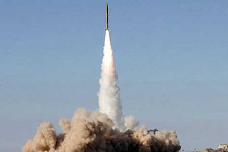 Iran thử nghiệm thành công tên lửa đất đối đất mới Qiam (hồi sinh).